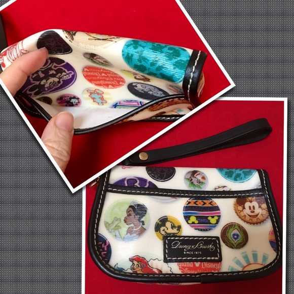 SOLD! DOONEY & BOURKE Disneyworld Buttons Wristlet - Picture 5 of 8